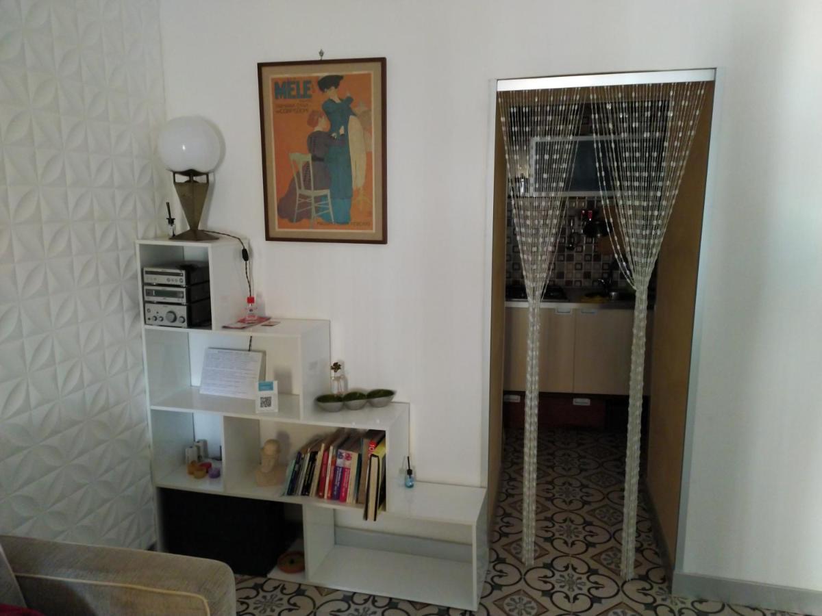 Casa Vacanze Maison Zio Bruno A' Scalinatella เนเปิลส์ ภายนอก รูปภาพ