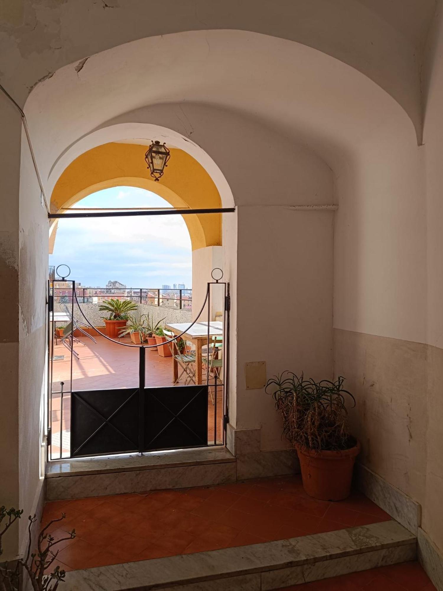 Casa Vacanze Maison Zio Bruno A' Scalinatella เนเปิลส์ ภายนอก รูปภาพ